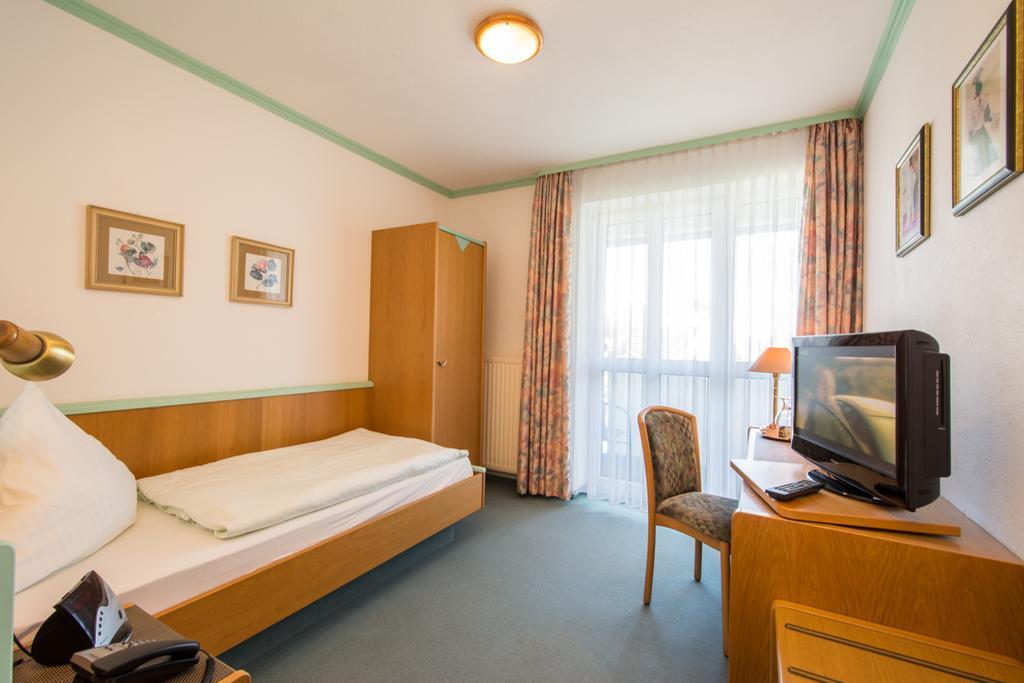 Hotel St. Martin Marktoberdorf Quarto foto