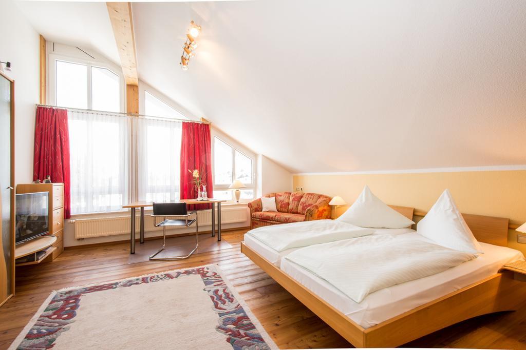 Hotel St. Martin Marktoberdorf Quarto foto