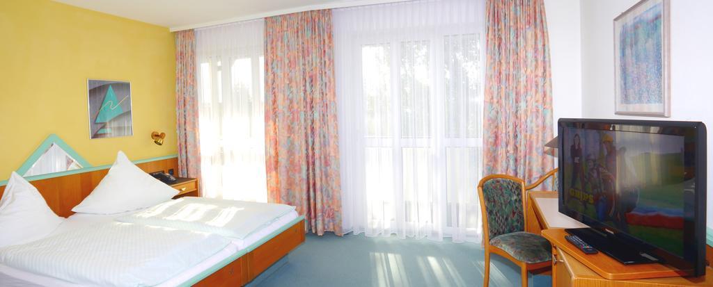 Hotel St. Martin Marktoberdorf Quarto foto